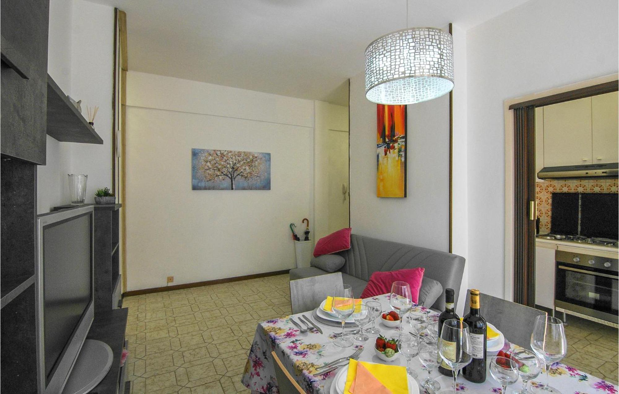Cozy Apartment In La Spezia With Wifi ภายนอก รูปภาพ