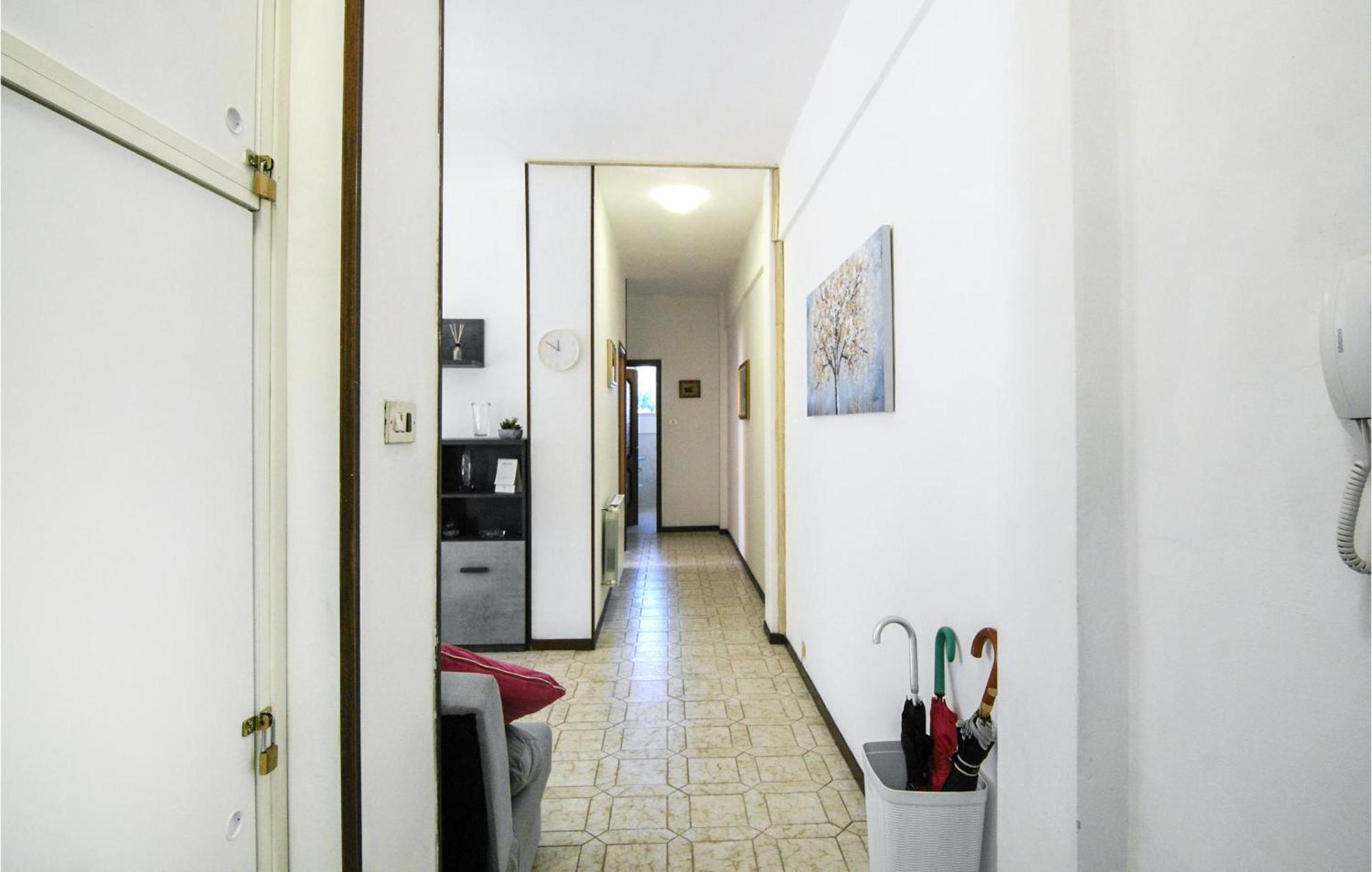 Cozy Apartment In La Spezia With Wifi ภายนอก รูปภาพ